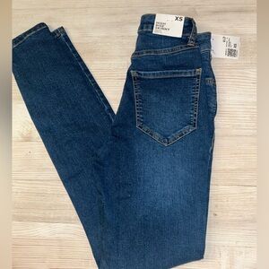 Forever 21 Men's Dark Blue Skinny Jeans